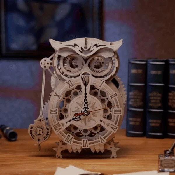 MagicHolz owl clock